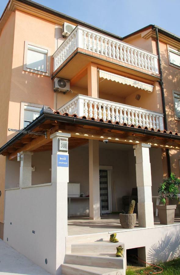 Apartments Dubravka Medulin Exteriör bild